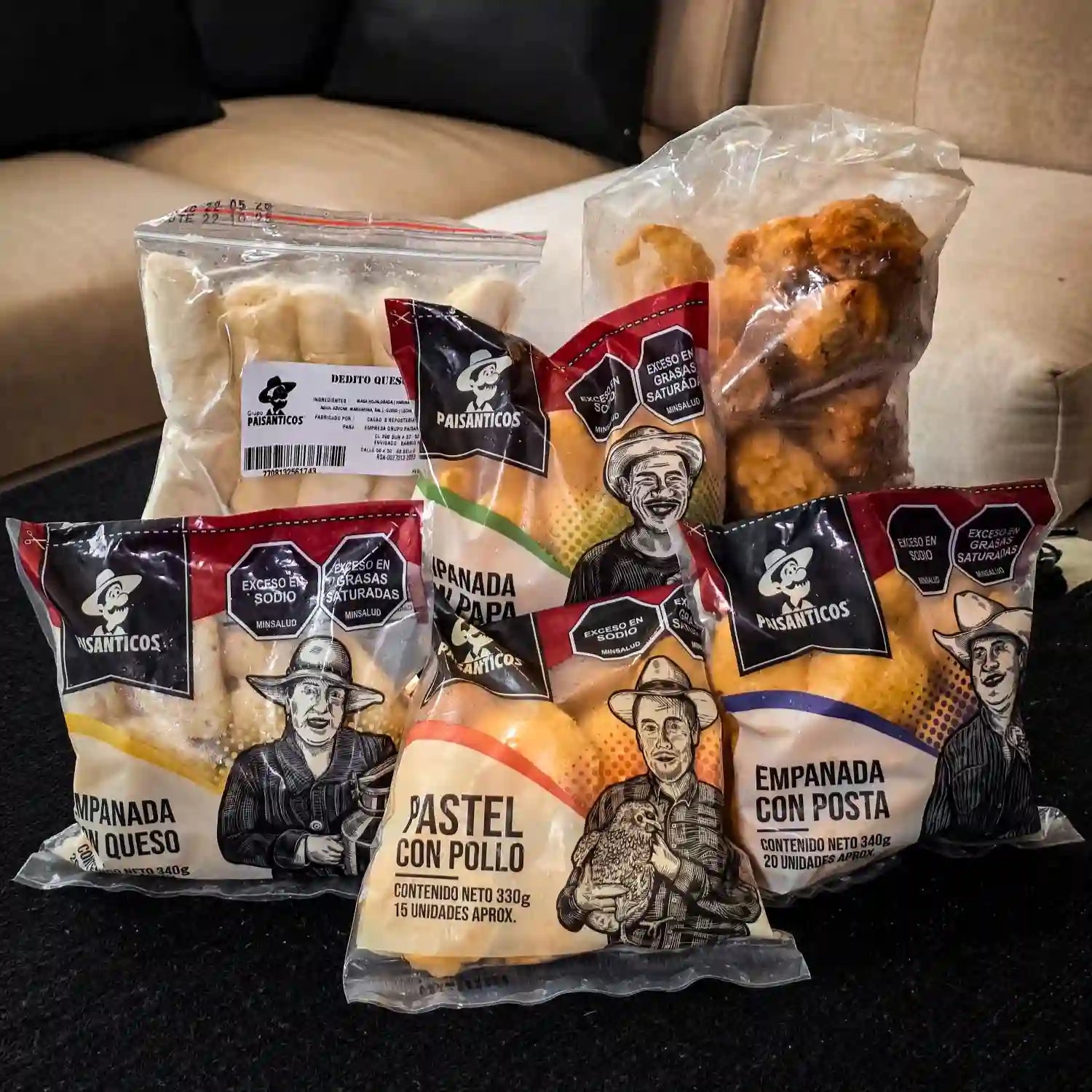 Black Kit - Grupo Paisanticos